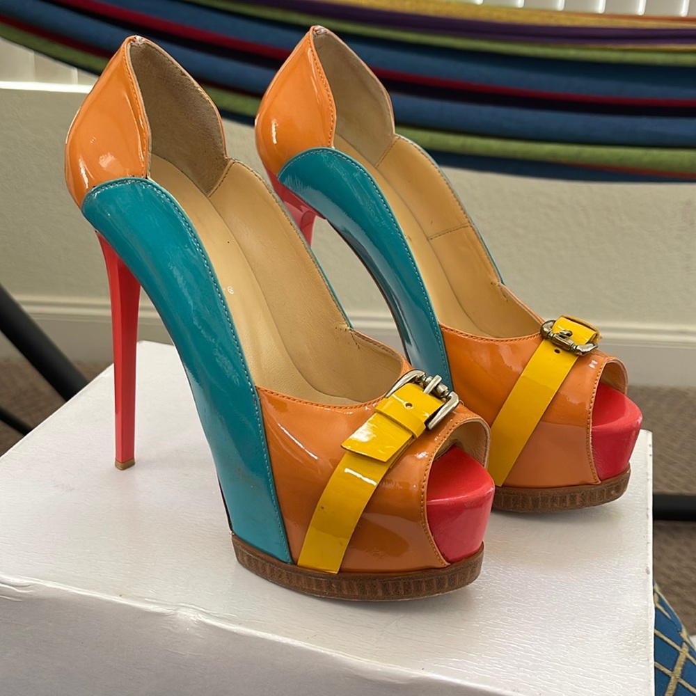 Mario muzi heels